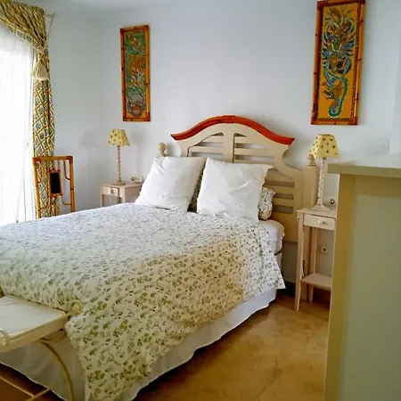Casa Caledonia